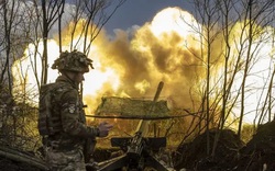 Hệ thống phòng thủ của Nga gần Bakhmut sụp đổ vì đòn tấn công bằng siêu pháo Mỹ của Ukraine