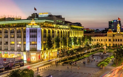 Chủ loạt khách sạn Rex, Majestic, Continental… trên đất vàng Sài Gòn thu hơn nghìn tỷ đồng mỗi tháng