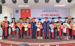 Trường Đại học Tây Nguyên trao bằng tốt nghiệp cho 144 tân thạc sỹ, bác sỹ chuyên khoa 1