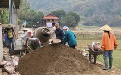 Huyện Mai Châu: Huy động sức dân, cùng nhau vượt khó xây dựng nông thôn mới