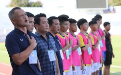 Bị HLV Ngô Quang Trường dạy dỗ, cầu thủ U15 SLNA phản ứng thế nào?