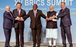 BRICS kết nạp thêm 6 thành viên: Khát vọng thúc đẩy một trật tự thế giới mới