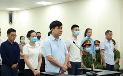 Ảnh: Cựu Chủ tịch Hà Nội Nguyễn Đức Chung hầu tòa trong vụ án thứ 4
