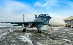 Ukraine tuyên bố oanh tạc căn cứ không quân Nga, tấn công 5 chiến đấu cơ