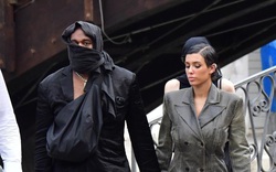 Người dân Ý nổi giận vì Kanye West thản nhiên khoe "vòng 3" phản cảm nơi công cộng
