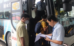 Hàng trăm lượt xe xuất bến, nhà xe Đà Nẵng tăng cường phục vụ hành khách dịp lễ