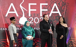 Phim "Đêm tối rực rỡ" nhận giải tại LHP ASEAN - AIFFA 2023, Bi Rain được giải thưởng danh dự