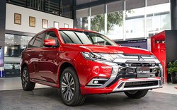 Giá xe Mitsubishi Outlander niêm yết lăn bánh tháng 8/2023: Ưu đãi "sốc" chờ đời mới