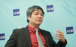 Chuyên gia kinh tế trưởng ADB: Tăng lãi suất của Fed và 2 trở ngại lớn của kinh tế Việt Nam