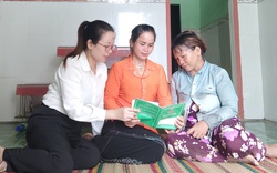 Nữ tổ trưởng người Hre ở huyện miền núi của tỉnh Bình Định tận tâm giúp hộ nghèo