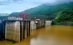 Hồ thủy điện lớn nhất miền Trung từng cạn khô khốc, vừa tích gần 600 triệu m3 nước 