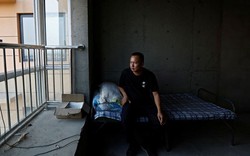 Khủng hoảng bất động sản Trung Quốc: Người dân "vỡ mộng", sống lay lắt vì mua nhà dự án