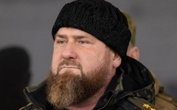 Điện Kremlin tuyên bố bất ngờ về tình trạng của thủ lĩnh Chechnya Kadyrov