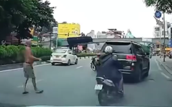 Tạm giữ hình sự người đàn ông phi dao vào ô tô Land Cruiser ở Hà Nội
