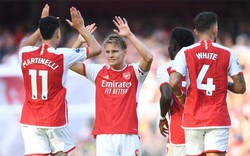 Bù giờ ghi 2 bàn, Arsenal ngược dòng hạ M.U