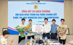 Trường Đại học Công nghiệp Hà Nội khen thưởng 200 triệu đồng đội tuyển Robocon DCN-ĐT02