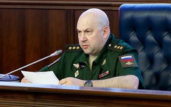 Sự xuất hiện bất ngờ trước công chúng của Tướng Nga Surovikin làm dấy lên thêm tin đồn về số phận ông