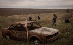 Ukraine tìm ra cách phá các bãi mìn khổng lồ của Nga, Moscow vội đổi ngay chiến thuật mới hiểm hóc