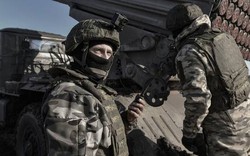 Nga và Ukraine trao đổi tù binh lớn chưa từng có