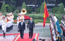 Thủ tướng Phạm Minh Chính chủ trì Lễ đón trọng thể Thủ tướng Lào Sonexay Siphandone