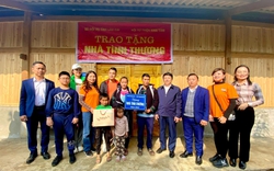 Trao tặng "Nhà tình thương" cho người dân Sa Pa