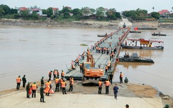 Lý do cầu phao Phong Châu tạm dừng sau hơn 1 ngày hoạt động