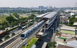 TP.HCM đề xuất giữ lại ngân sách thu vượt để làm metro, chuyên gia nói gì?