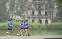 Standard Chartered Marathon Di sản Hà Nội 2024 đồng hành cùng "Bữa cơm yêu thương" NTNN/Dân Việt