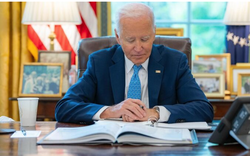 Ông Biden vạ miệng làm tổn hại uy tín của bà Harris, Nhà Trắng vội vã sửa chữa sai lầm