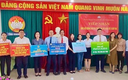 Hội Nông dân Khánh Hòa trao kinh phí ủng hộ đồng bào miền Bắc khắc phục thiệt hại do bão số 3 