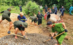 Công an Quảng Trị chung tay xây dựng nông thôn mới