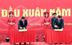 Chủ tịch nước khai bút đầu xuân tại Khu lưu niệm Anh hùng dân tộc, Danh nhân văn hoá thế giới Nguyễn Trãi