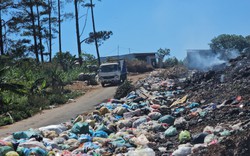 Đắk Nông: Dân "ngộp thở" vì khói, khí độc từ bãi rác lộ thiên