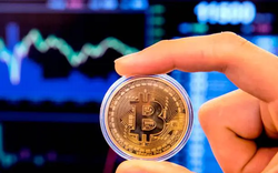 Giá Bitcoin, vàng và USD đua nhau "lập đỉnh" và dòng chảy của tiền