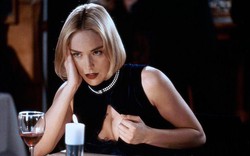 Sharon Stone "tố" nhà sản xuất ép ngủ với bạn diễn