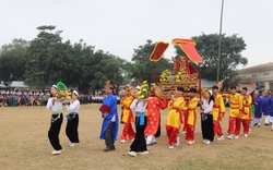 Độc đáo lễ hội Khai hạ ở Hòa Bình: Hàng nghìn người dân xin nước, cúng rước mạ tại ruộng