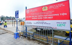 Gửi xe ở Hà Nội không dùng tiền mặt 