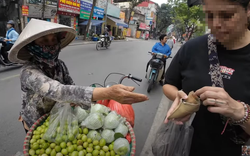 Người phụ nữ bán túi táo giá 200.000 đồng cho khách nước ngoài bị xử phạt