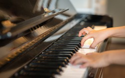 Vì sao cha mẹ Trung Quốc không còn mặn mà cho con học piano?