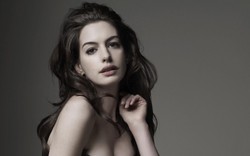"Bom sex Hollywood" Anne Hathaway từng bị nhận xét thiếu quyến rũ