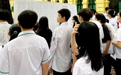 Hà Nội: Phụ huynh "méo mặt" vì phí ghi danh lớp 10 trường tư tăng vọt