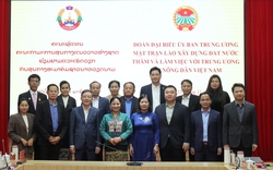 Chủ tịch Trung ương Hội Nông dân Việt Nam Lương Quốc Đoàn lên đường thăm, làm việc tại Lào