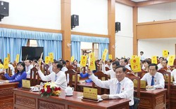 Bãi nhiệm chức danh Chủ tịch và Phó Chủ tịch UBND tỉnh An Giang