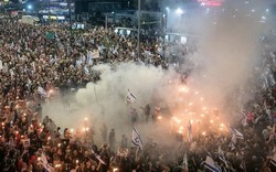 Hình ảnh biểu tình lớn ở nhiều thành phố Israel gây sức ép yêu cầu Thủ tướng Netanyahu phải từ chức
