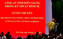 Agribank Chi nhánh tỉnh Kiên Giang phối hợp với Công an tuyên truyền phòng chống tội phạm trộm, cướp tài sản