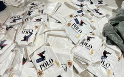 Bị phạt hơn 100 triệu đồng vì bán quần áo Lacoste "nhái" trên kênh facebook