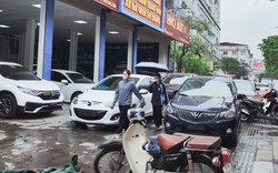 Nhiều gara, showroom chiếm dụng vỉa hè làm nơi trưng bày ô tô