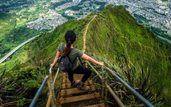 "Nấc thang lên thiên đường" bị dỡ bỏ tại Hawaii