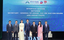 Hoa hậu Nguyễn Thúc Thùy Tiên phát biểu tại đối thoại giữa Tổng thư ký ASEAN với thanh niên ASEAN