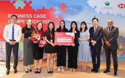 4 sinh viên Việt Nam thi giải quyết tình huống kinh doanh cùng các trường hàng đầu thế giới